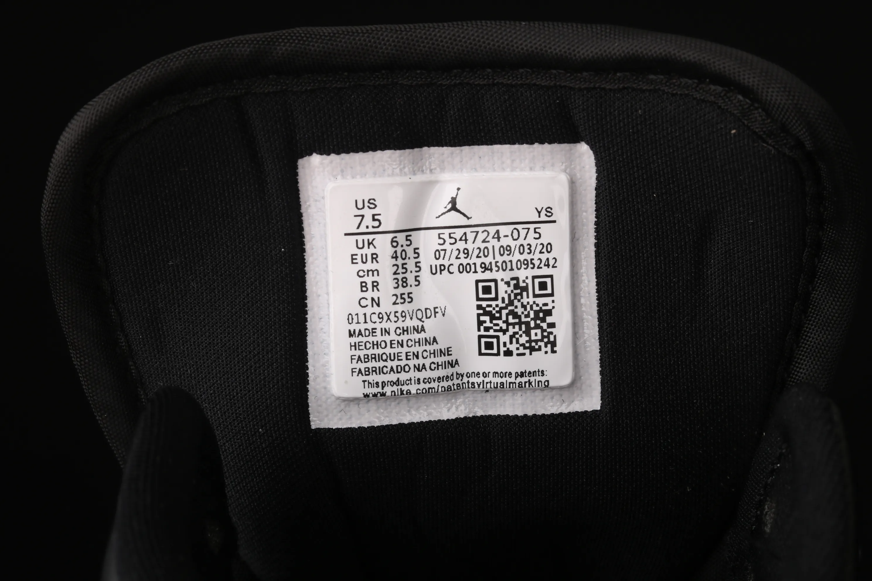 All categories Air Jordan Jordan series basketball shoes Air Jordan 1 Mid Air Jordan 1 Mid AJ1 Joe 1 black and white red hook Zhongbang basketball shoes 554724-075